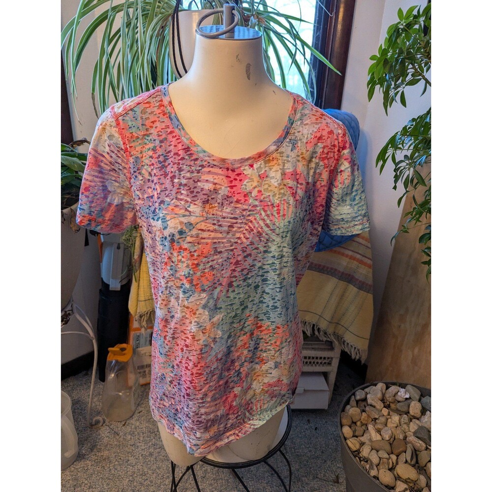 Woman's Reel Legends Reel fresh multi color SS performance Tee sz lg